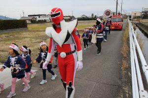 園児たちの防火パレード4