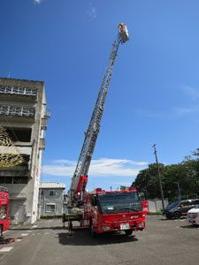 梯子車の搭乗体験