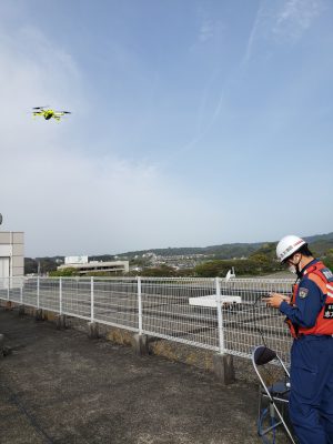 庁舎屋上からドローン離陸